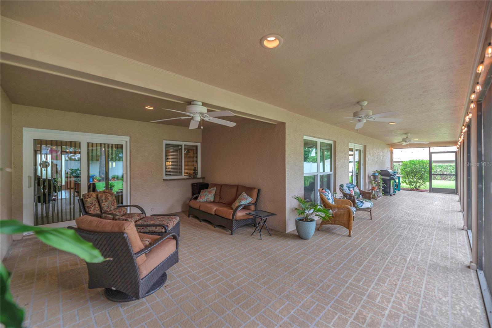 2421 OAK LANDING DR — photo 13