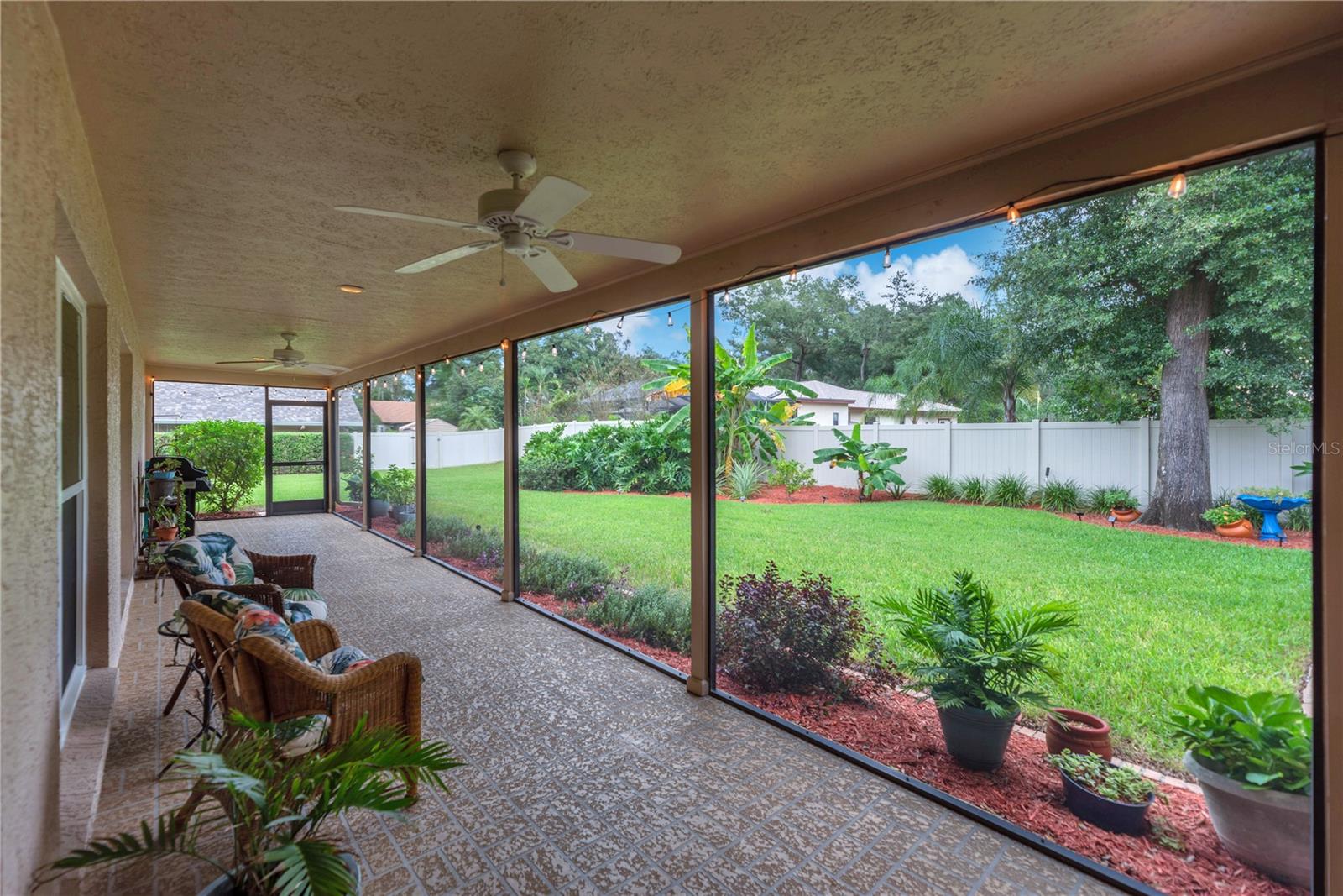 2421 OAK LANDING DR — photo 15