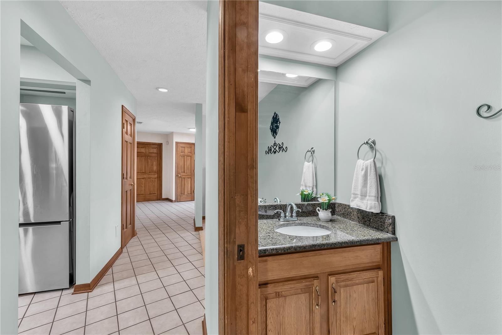 2421 OAK LANDING DR — photo 25