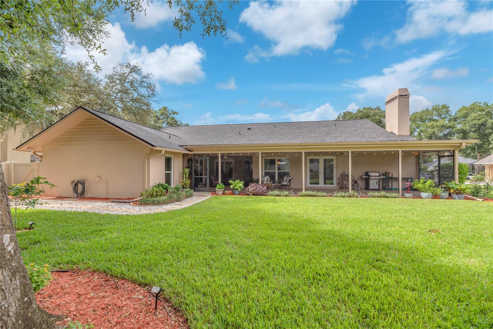 2421 OAK LANDING DR — photo 28
