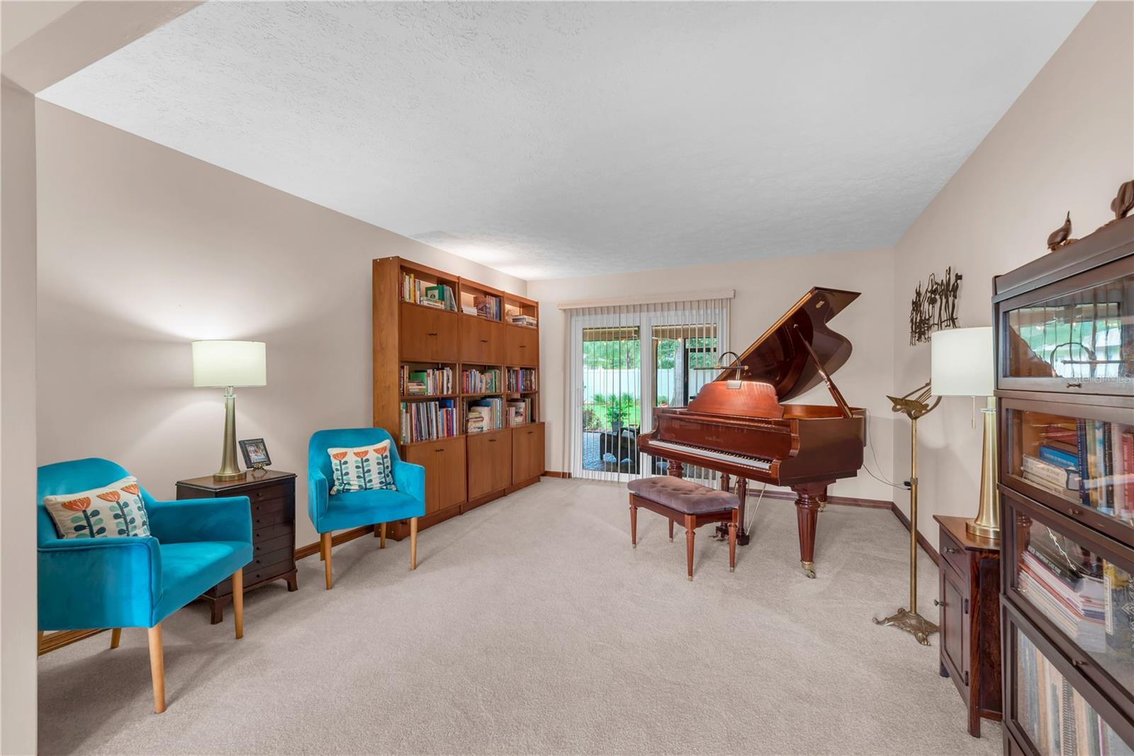 2421 OAK LANDING DR — photo 3
