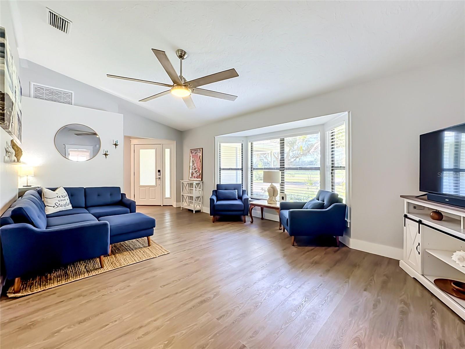 1115 MILL RUN E — photo 13