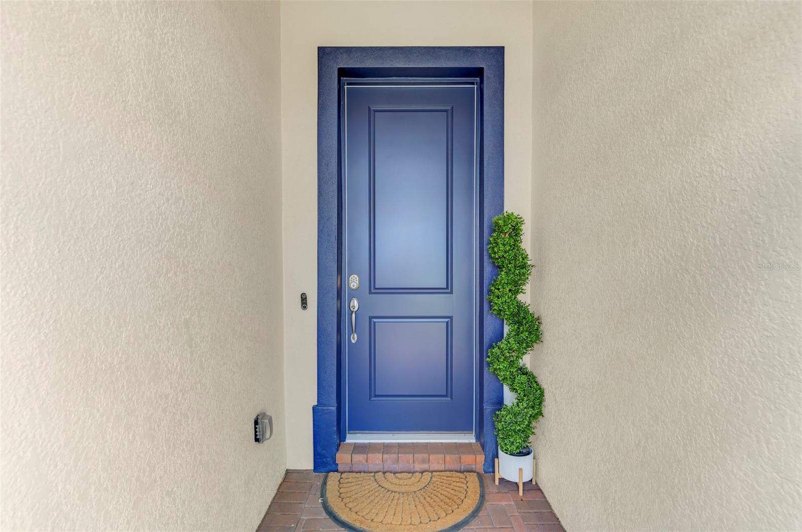 23810 WAVERLY CIR — photo 11