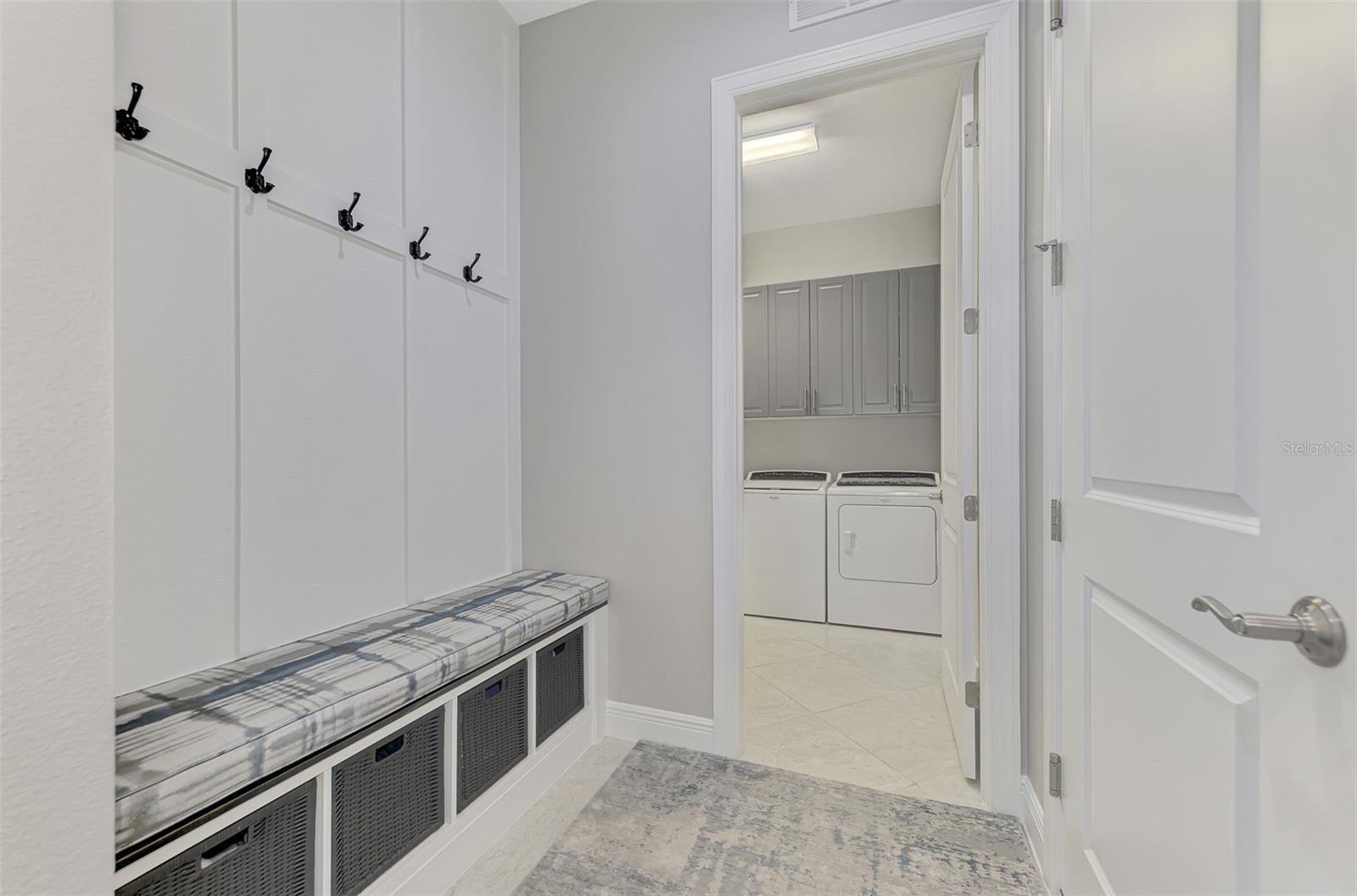 23810 WAVERLY CIR — photo 54
