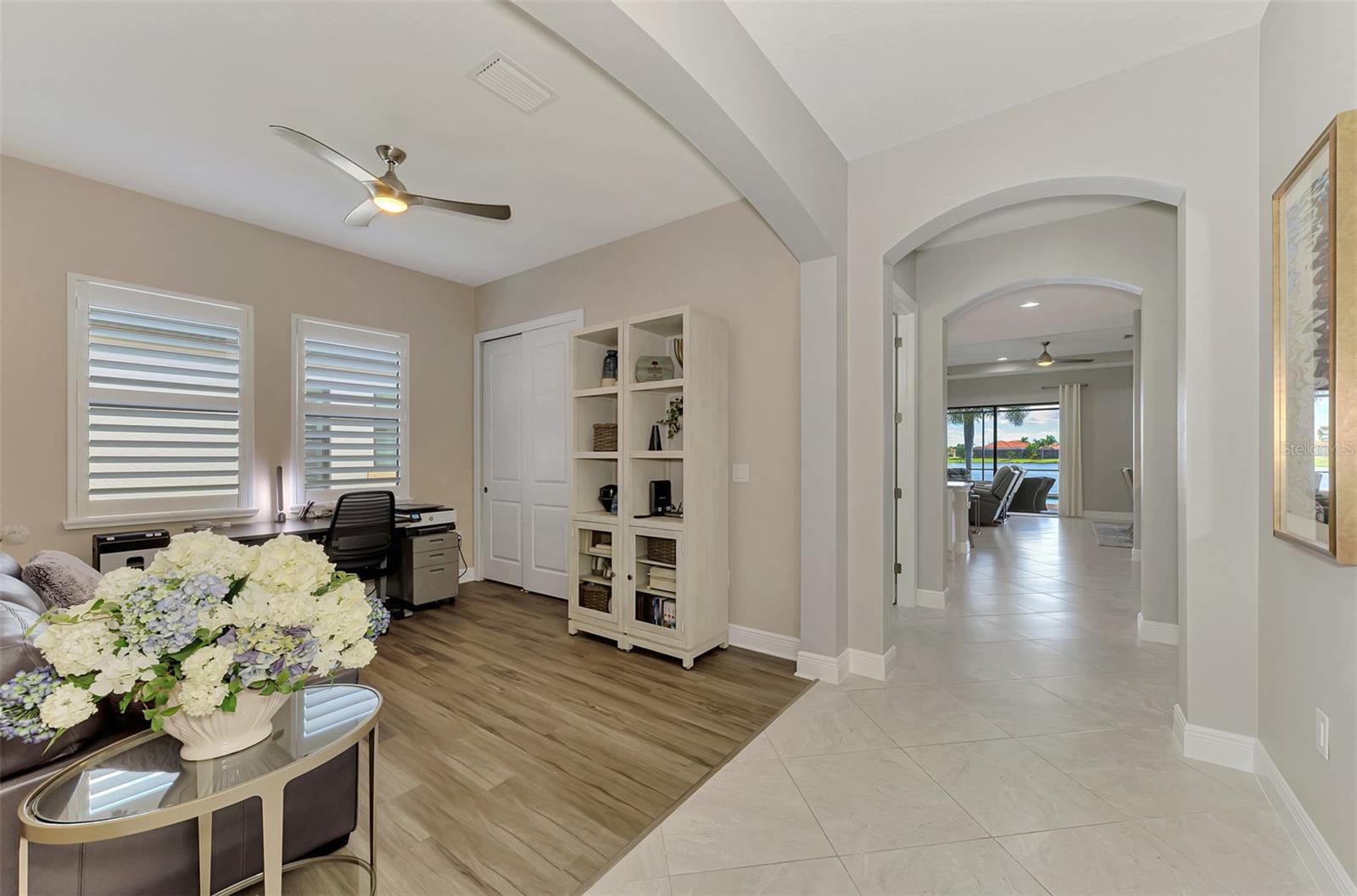 23810 WAVERLY CIR — photo 16