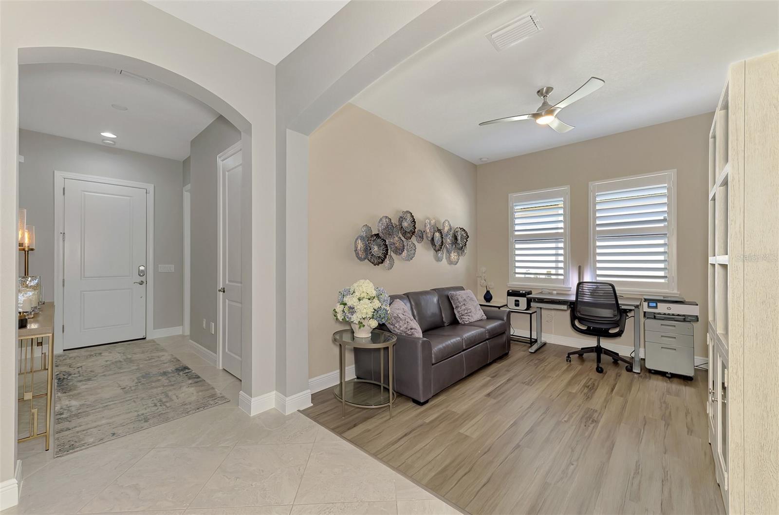 23810 WAVERLY CIR — photo 15