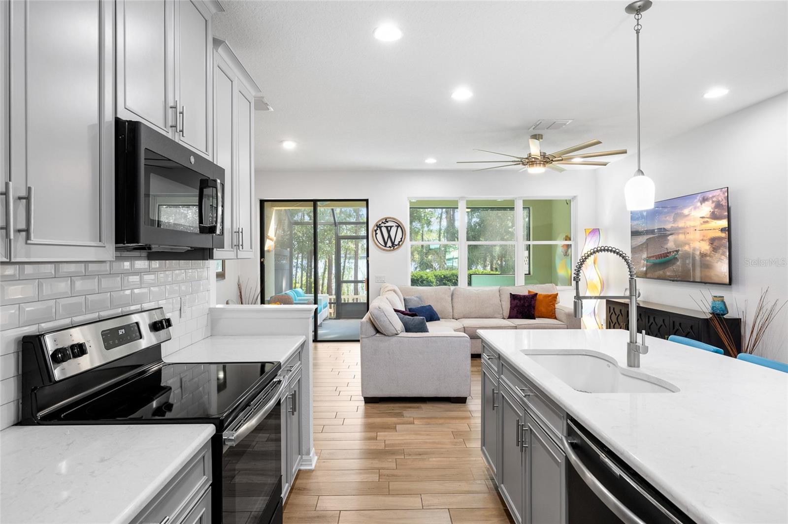 11424 CROWNED SPARROW LN — photo 13