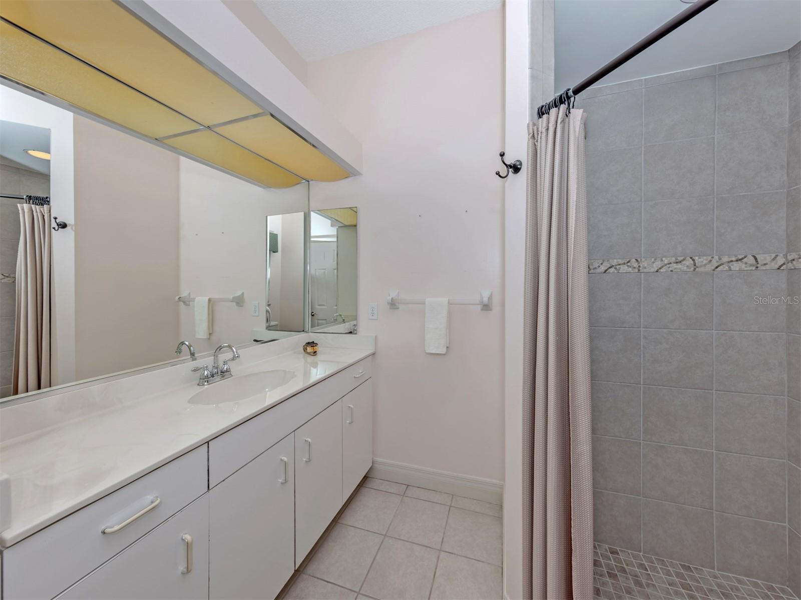1725 ARDRY WAY — photo 18