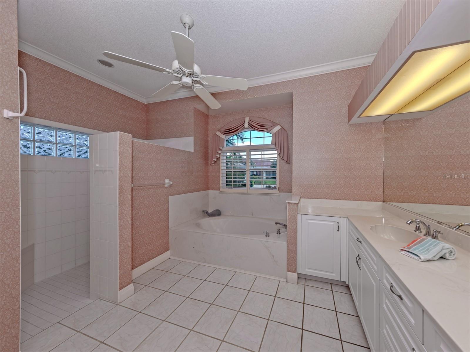 1725 ARDRY WAY — photo 16