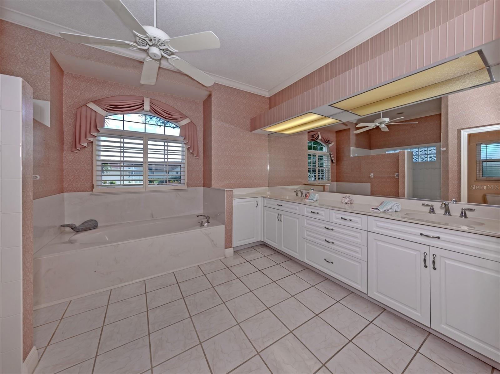 1725 ARDRY WAY — photo 15