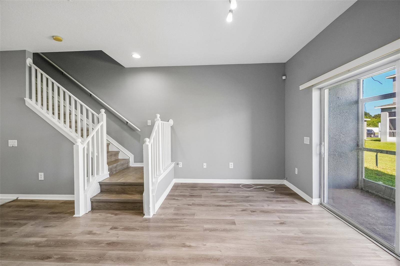 6716 LAKE CAMDEN WAY — photo 9