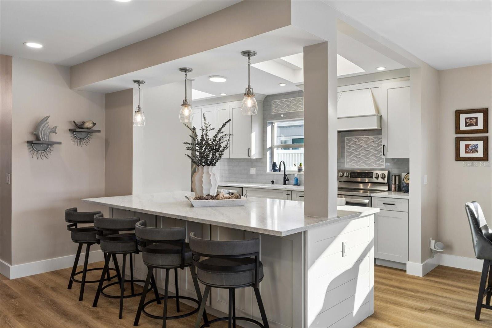 112 WALL ST — photo 12