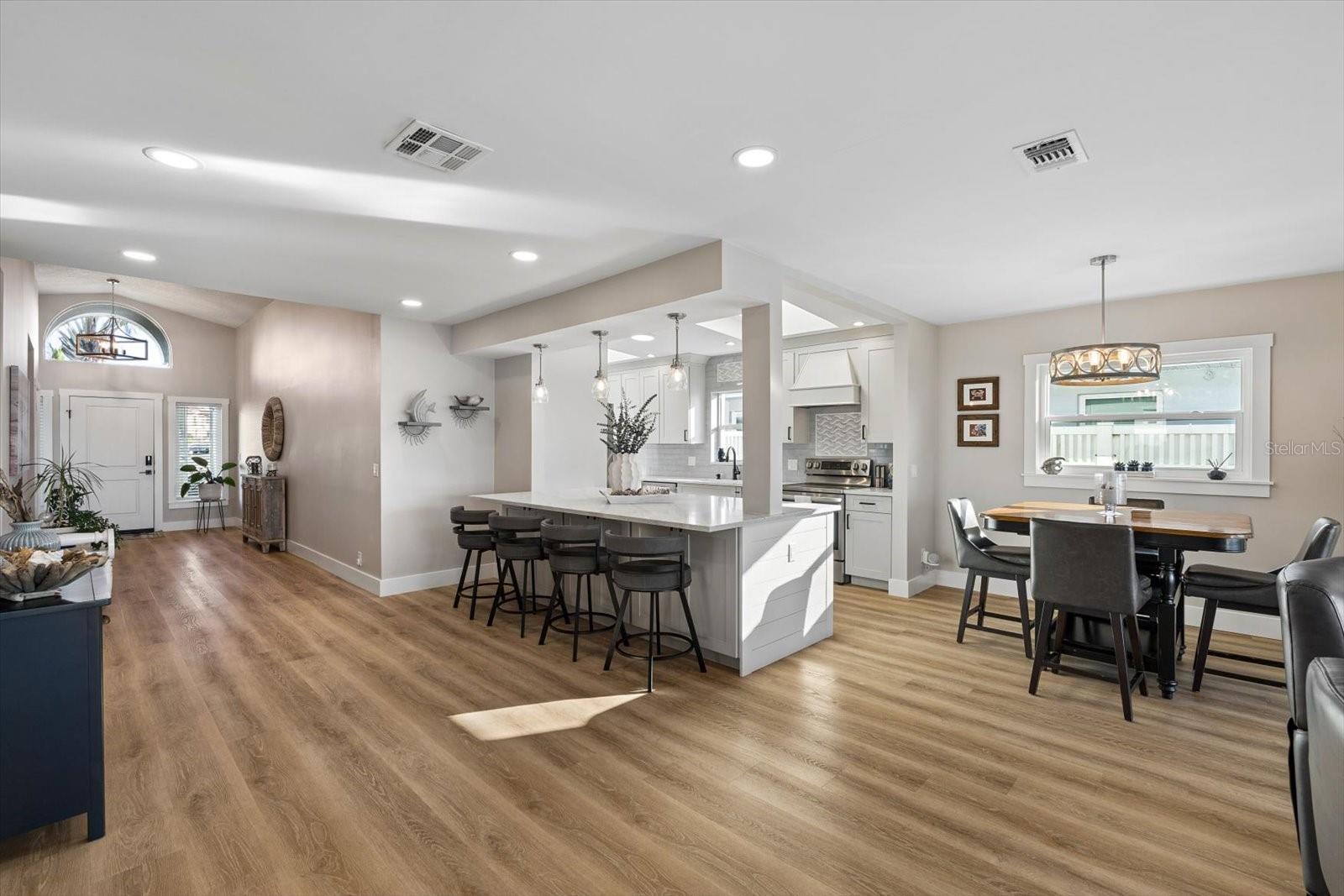 112 WALL ST — photo 11