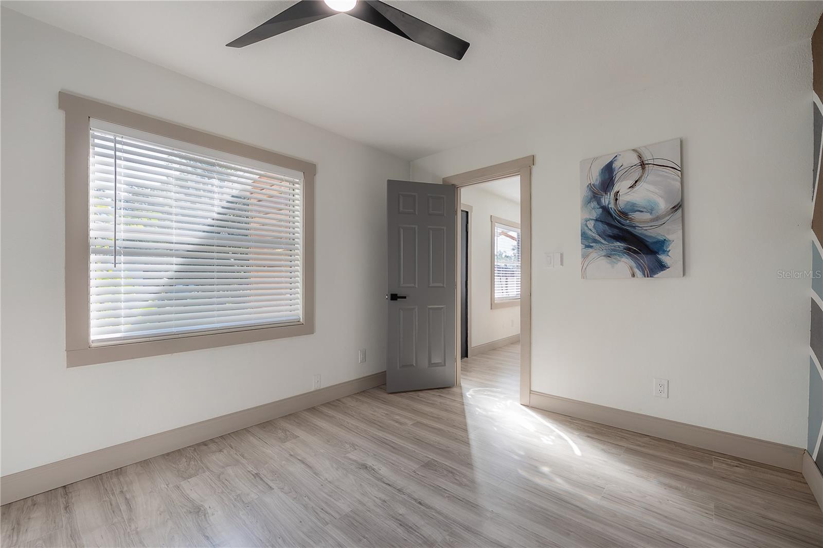 6714 N HARER ST — photo 22