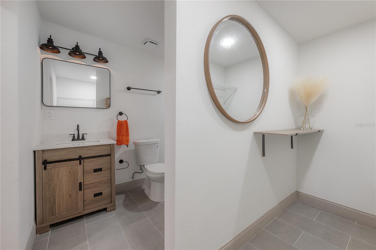 6714 N HARER ST — photo 32