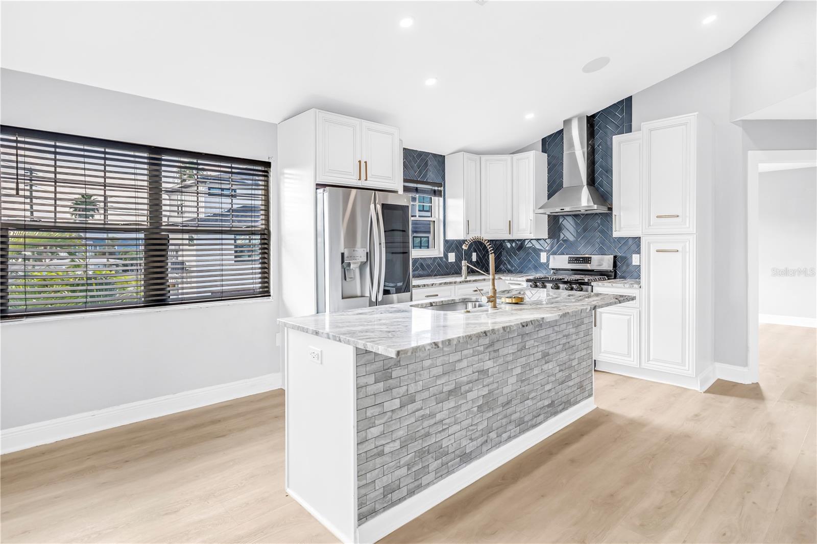 14500 N BAYSHORE DR — photo 38