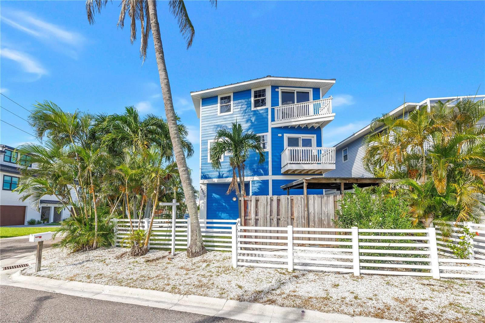 14500 N BAYSHORE DR — photo 3