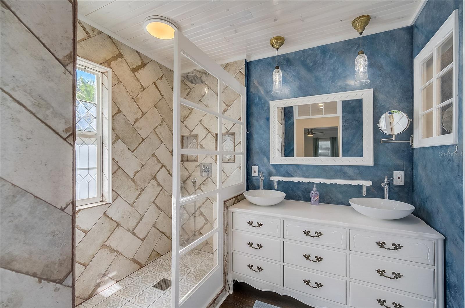 426 EAGLES NEST LN — photo 28
