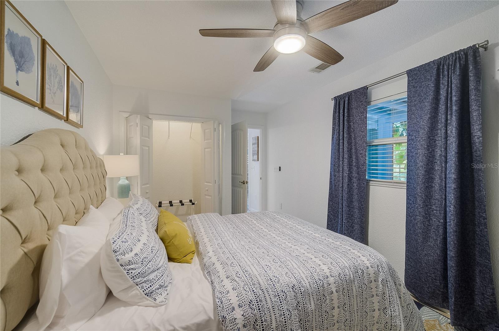 426 EAGLES NEST LN — photo 40