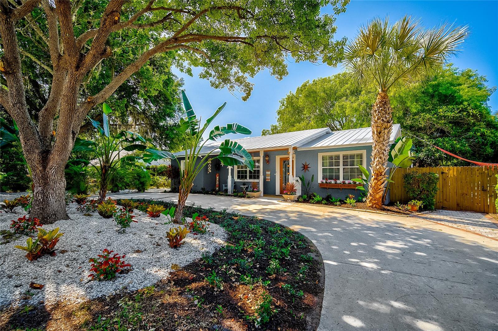 426 EAGLES NEST LN — photo 3