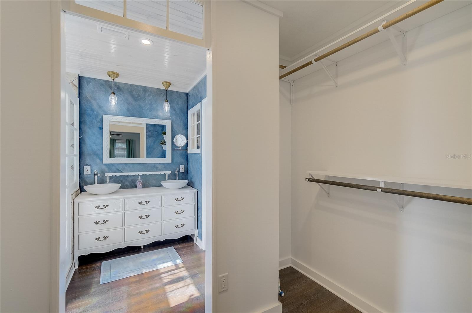 426 EAGLES NEST LN — photo 27