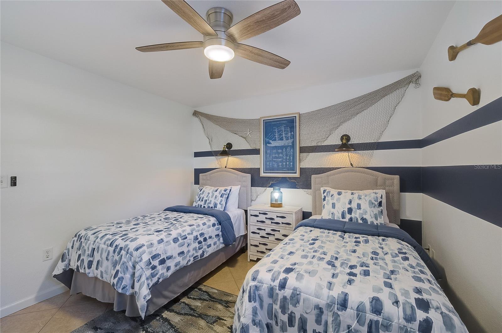 426 EAGLES NEST LN — photo 32