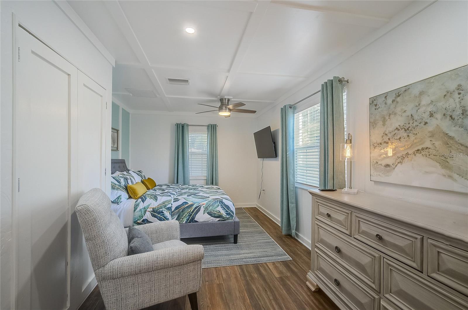 426 EAGLES NEST LN — photo 24