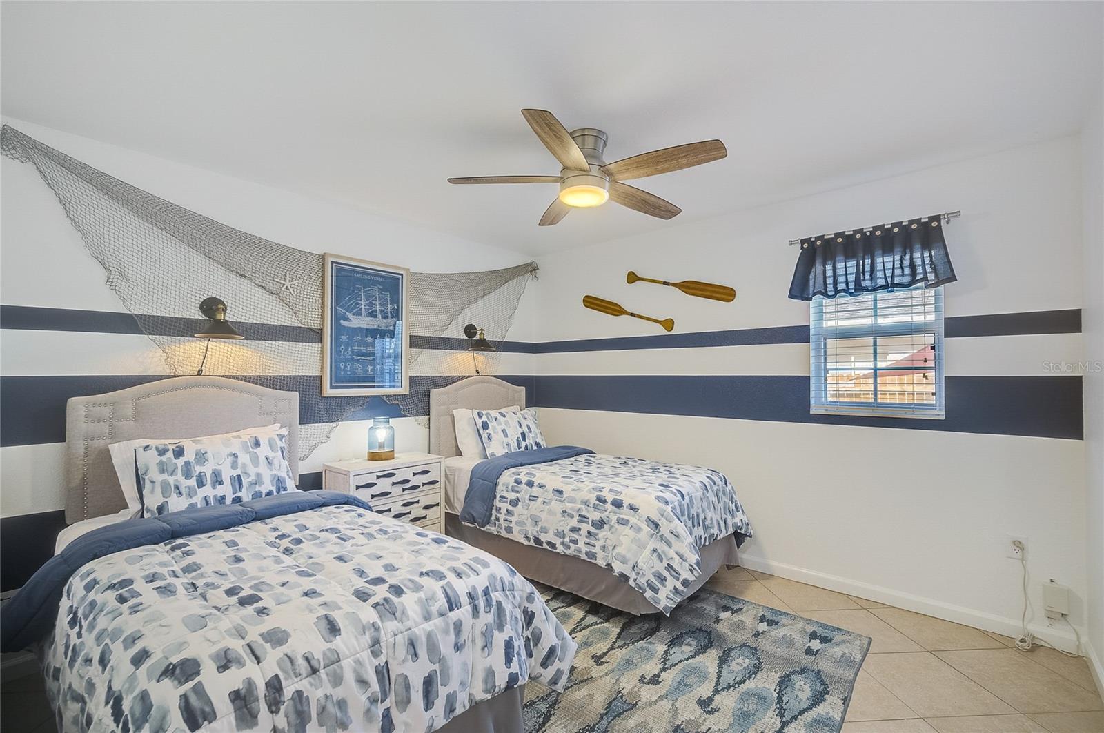 426 EAGLES NEST LN — photo 31