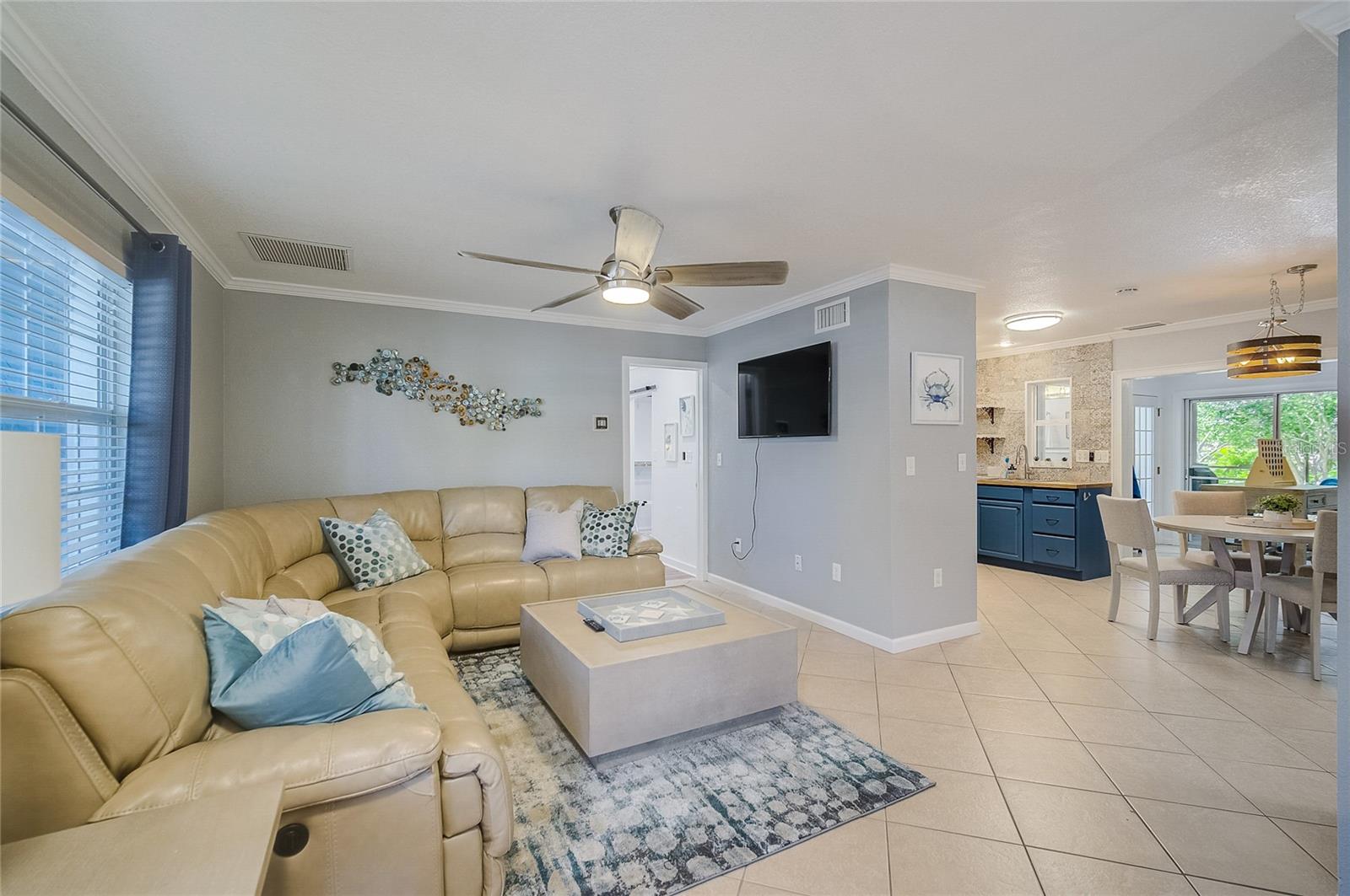 426 EAGLES NEST LN — photo 17