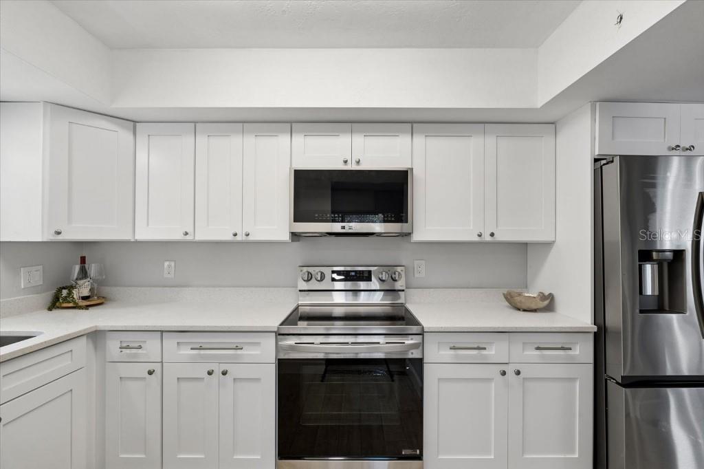 3301 SHERWOOD DR — photo 11