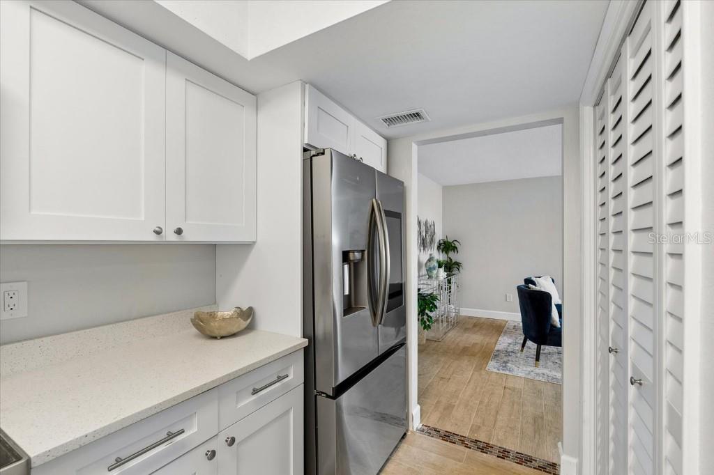 3301 SHERWOOD DR — photo 12