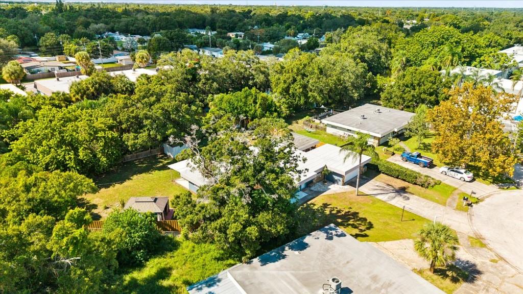 3301 SHERWOOD DR — photo 46