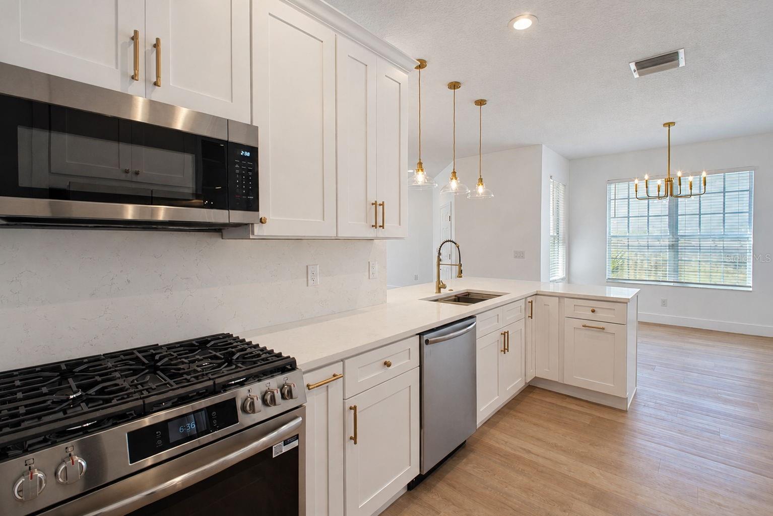 31421 SHAKER CIR — photo 11