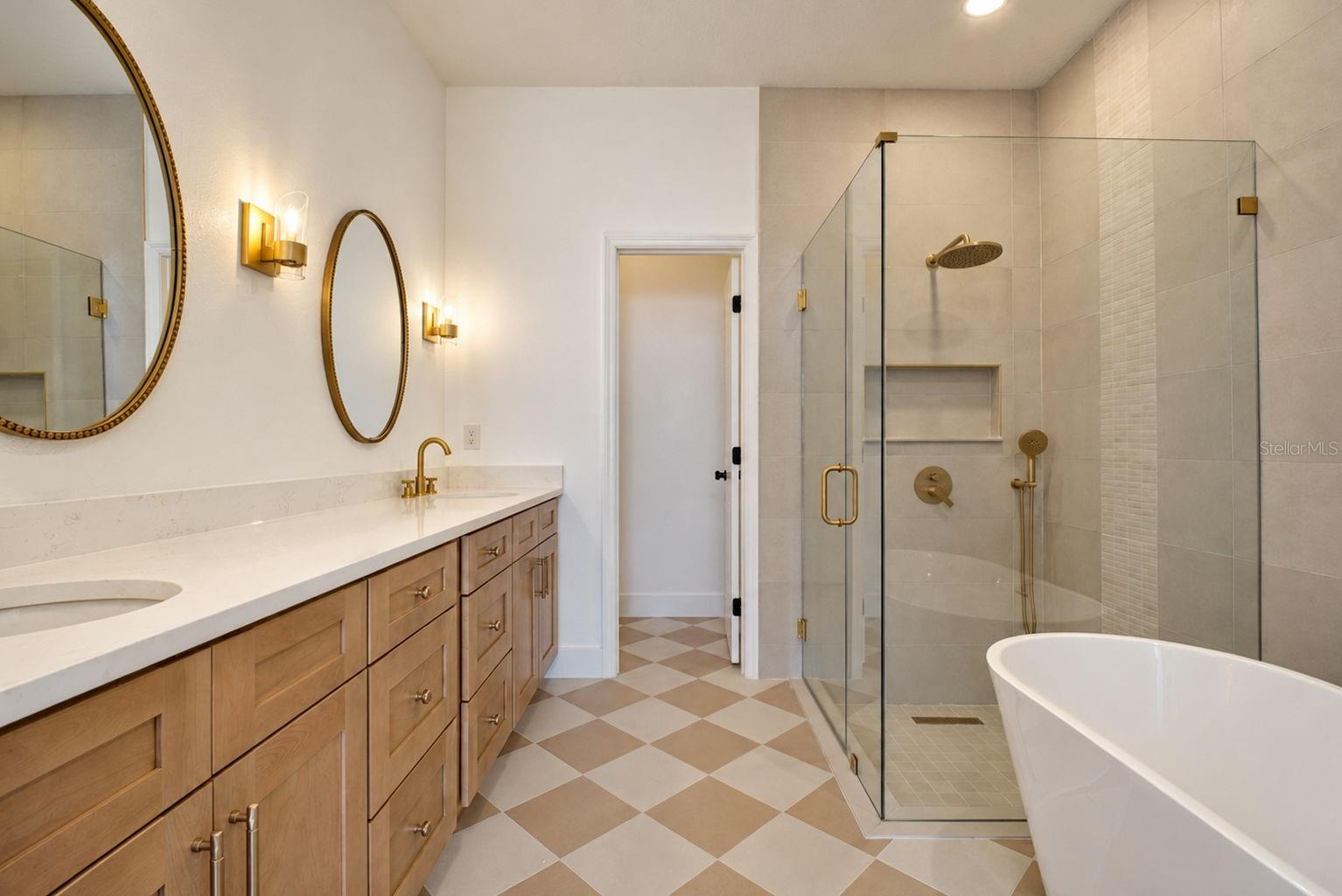 31421 SHAKER CIR — photo 19