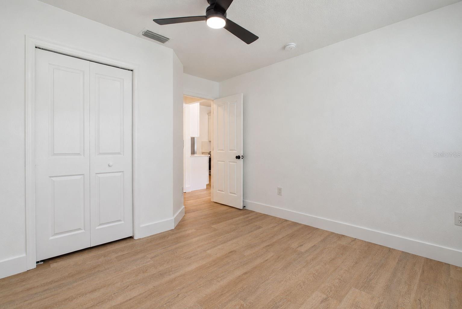 31421 SHAKER CIR — photo 31