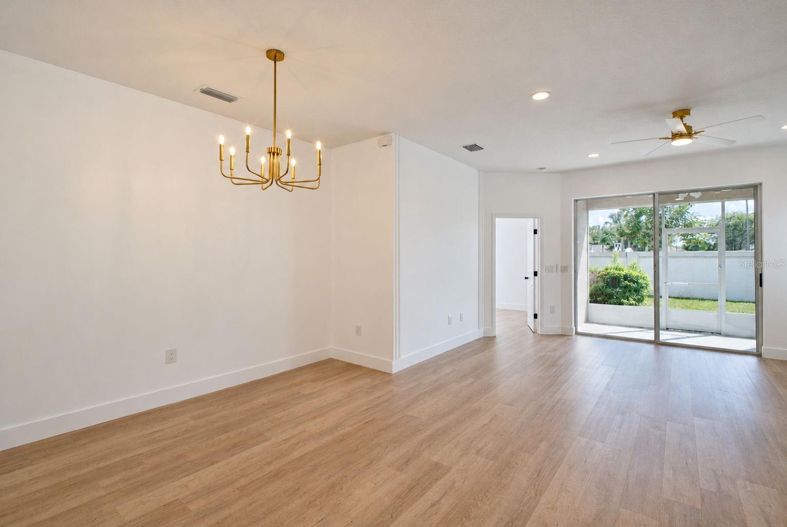31421 SHAKER CIR — photo 15