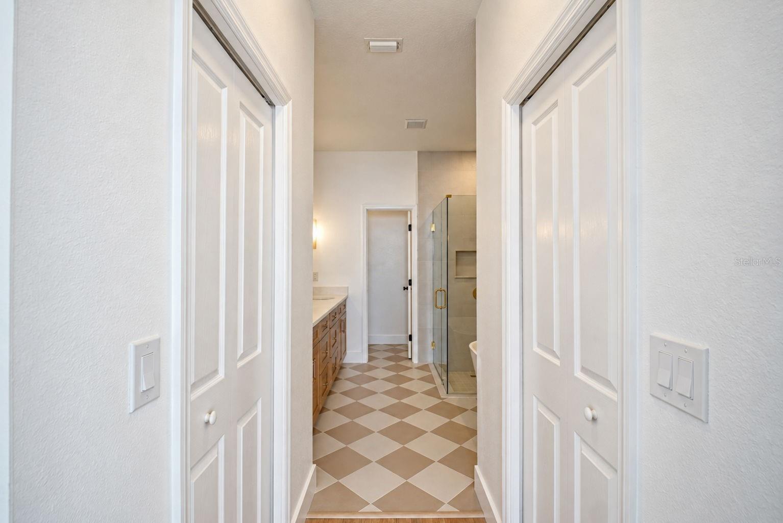 31421 SHAKER CIR — photo 26
