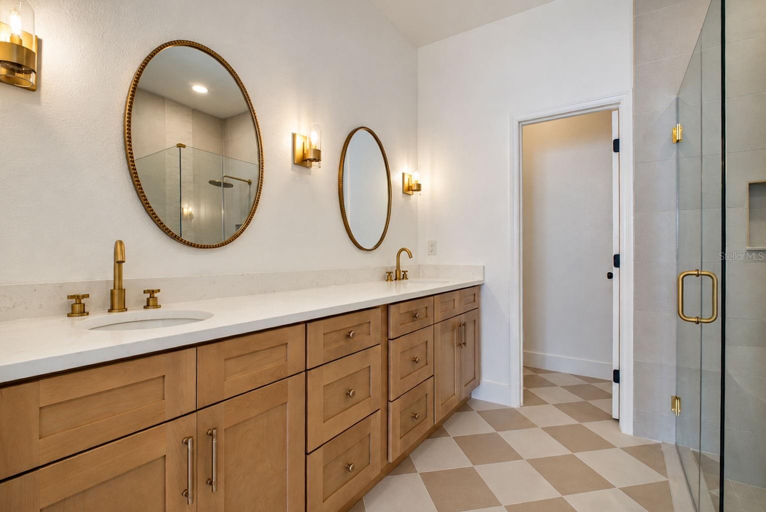 31421 SHAKER CIR — photo 20
