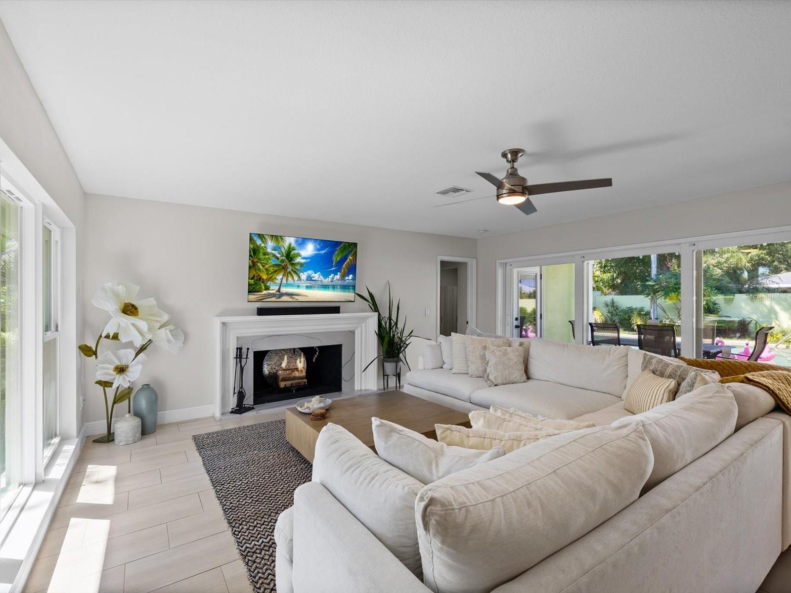1316 GOLF VIEW DR — photo 4