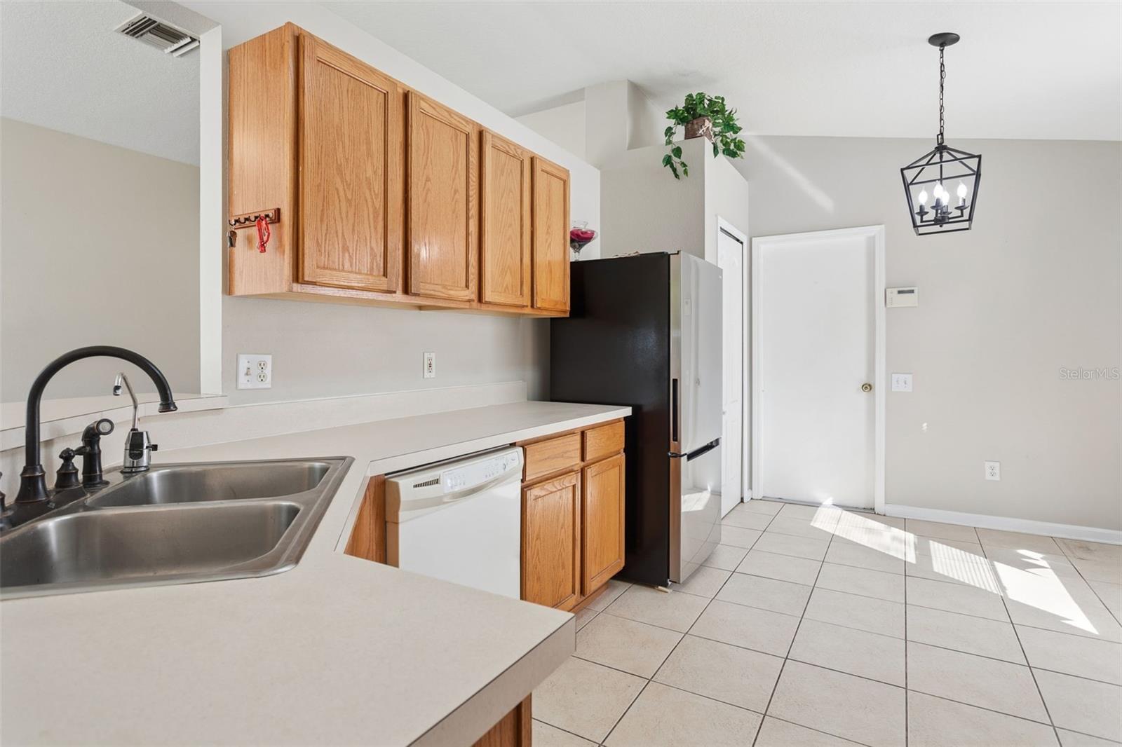 13233 EARLY RUN LN — photo 9