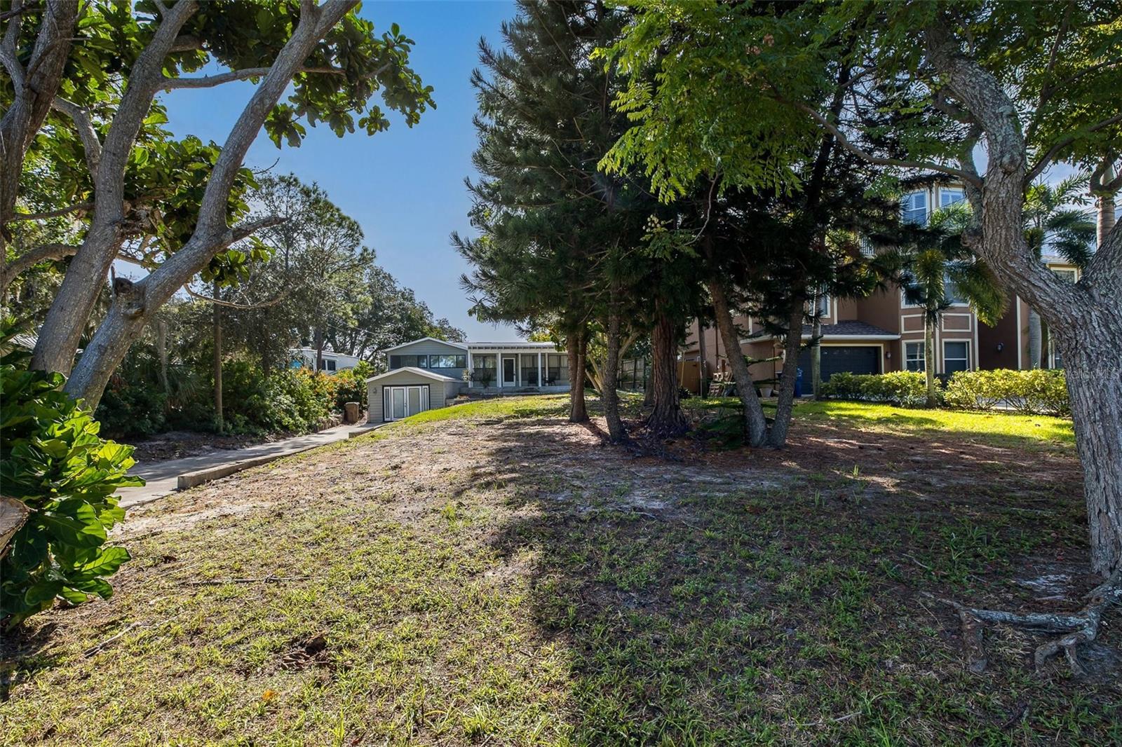 3138 BLUFF BLVD — photo 82