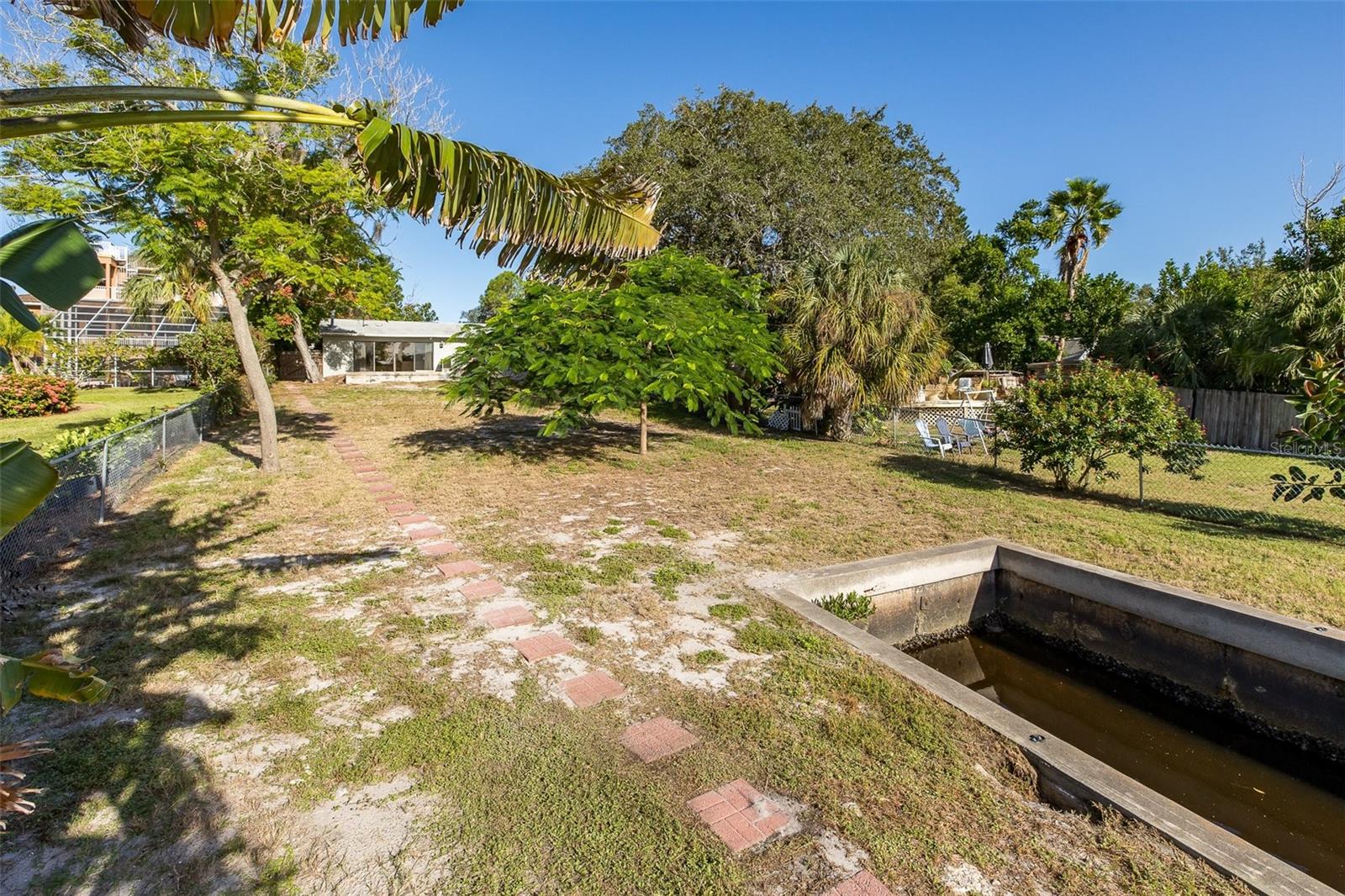 3138 BLUFF BLVD — photo 76