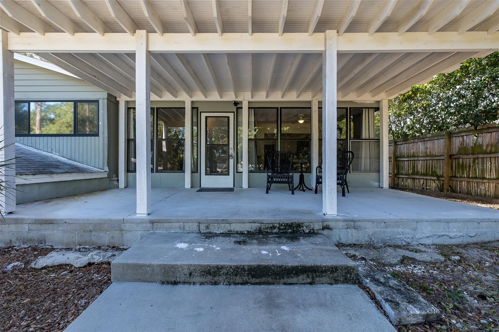 3138 BLUFF BLVD — photo 11