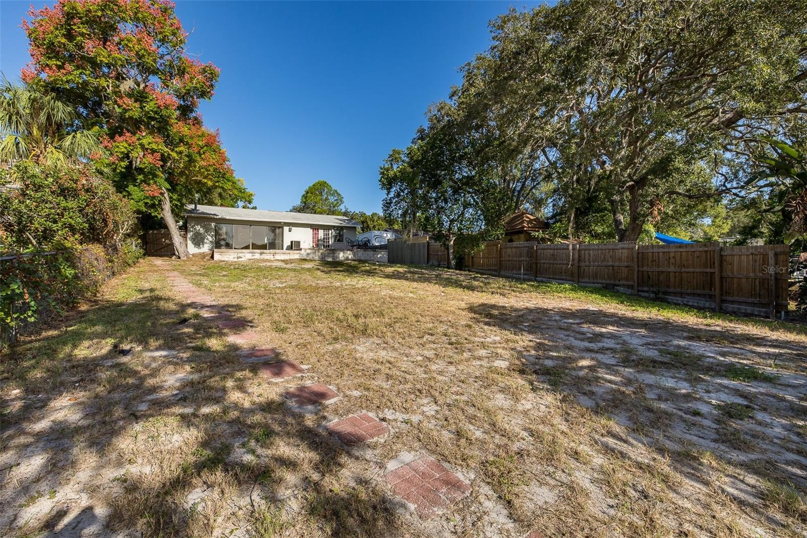 3138 BLUFF BLVD — photo 67