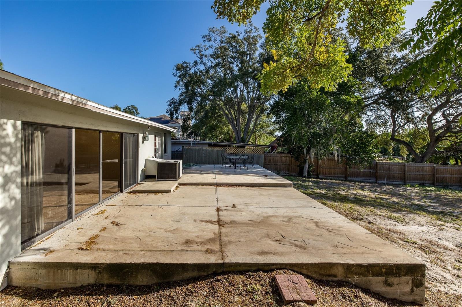 3138 BLUFF BLVD — photo 48