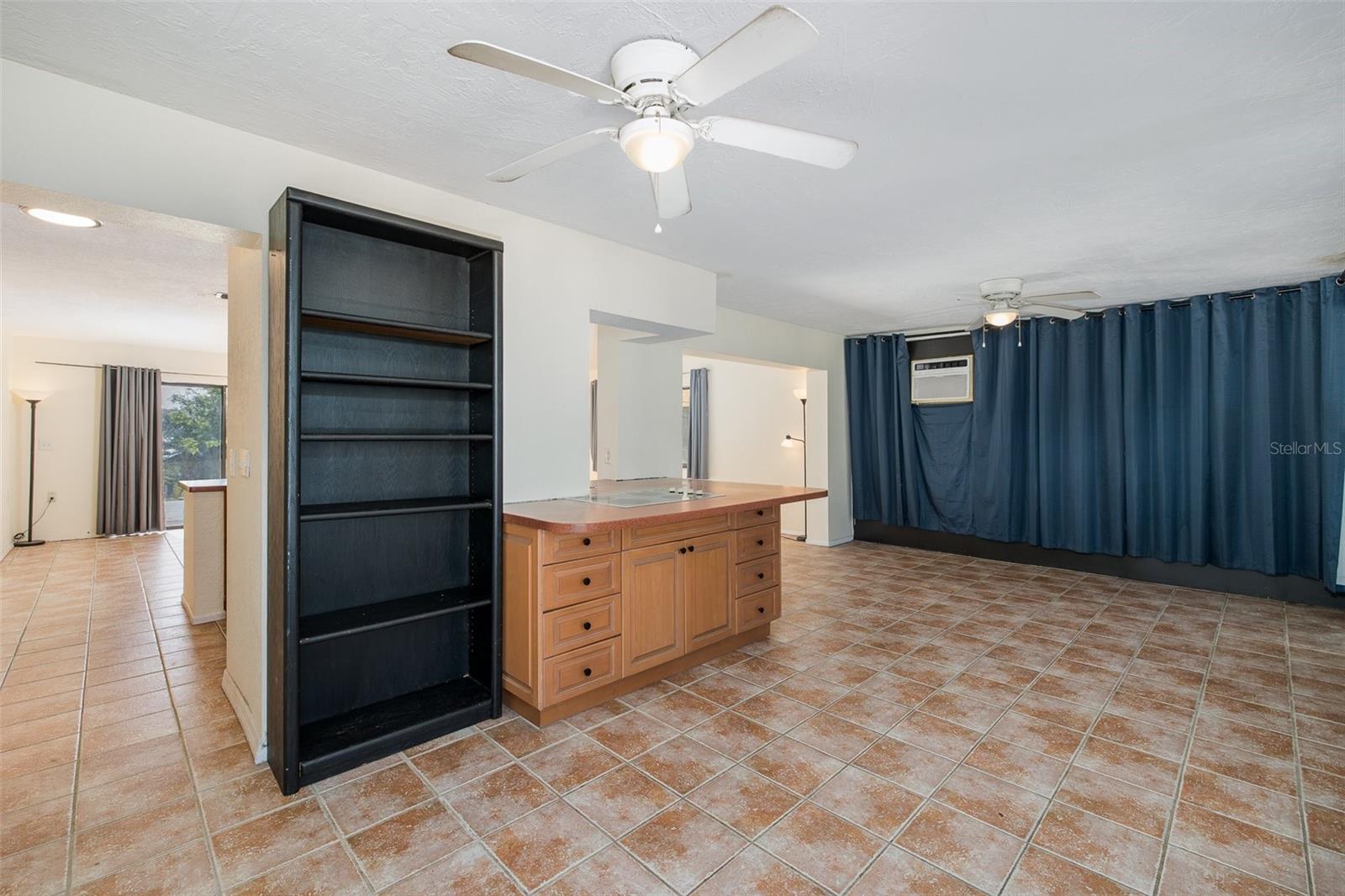 3138 BLUFF BLVD — photo 17