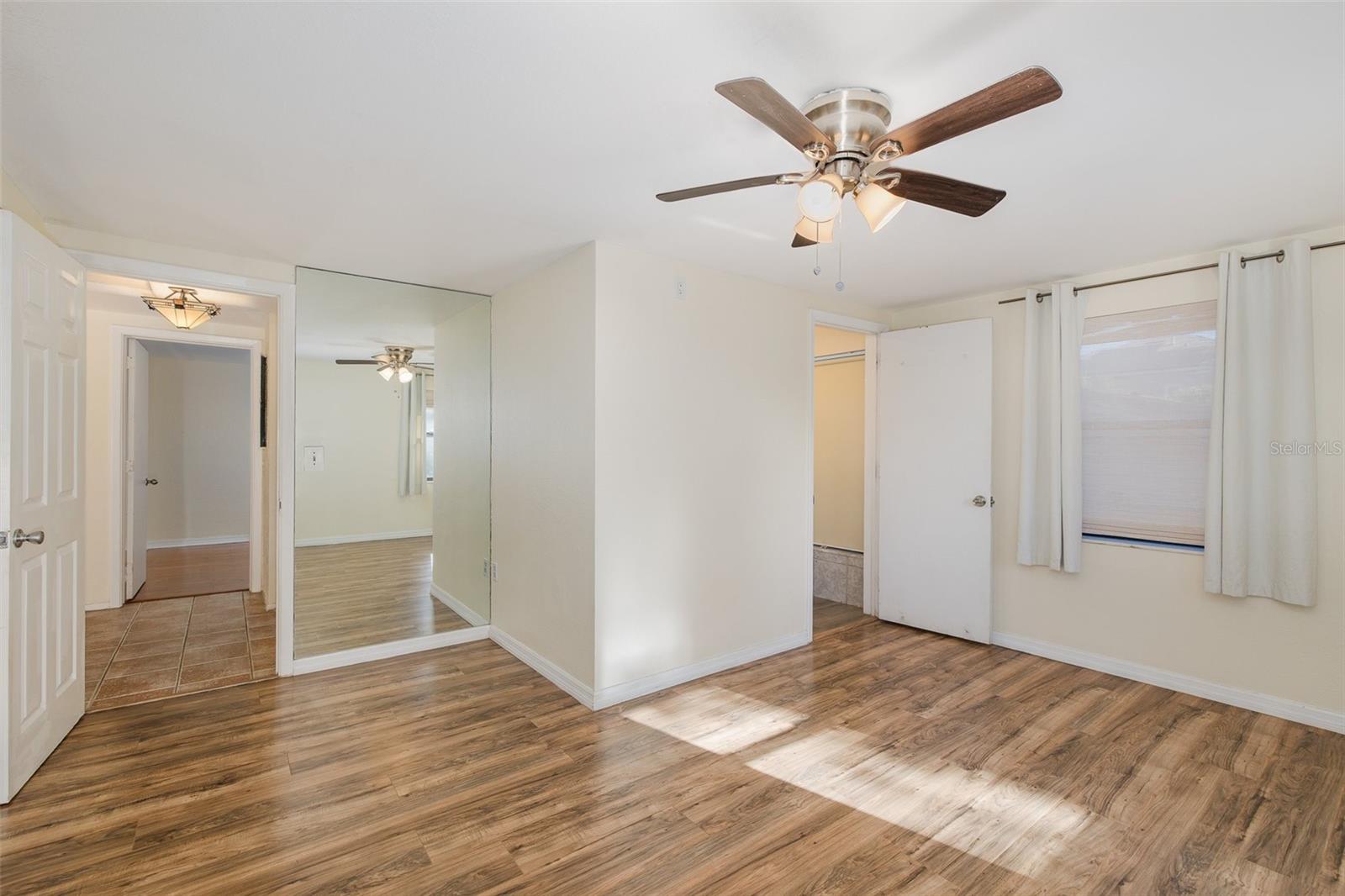3138 BLUFF BLVD — photo 35