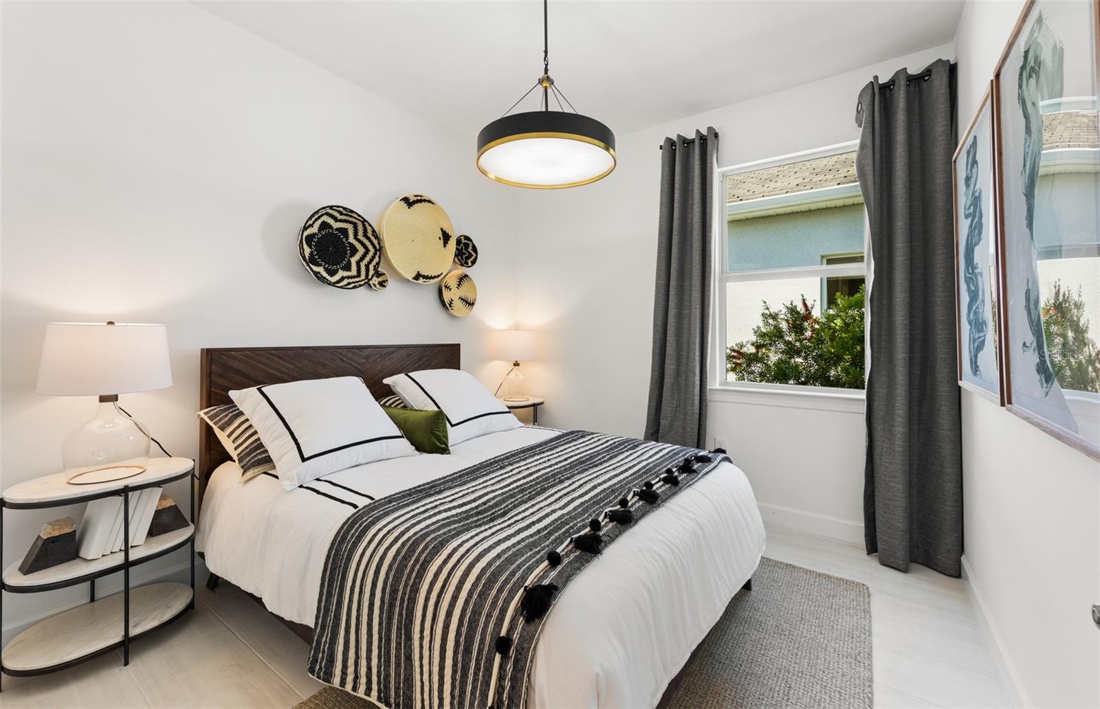 10513 SEA BREEZE RIDGE DR — photo 3