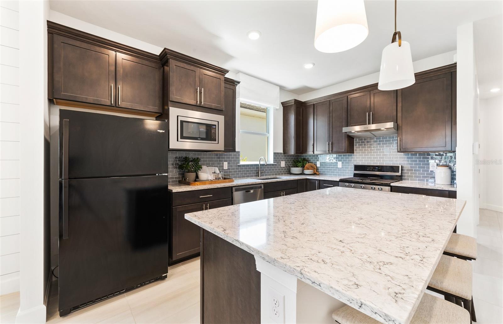 10513 SEA BREEZE RIDGE DR — photo 10