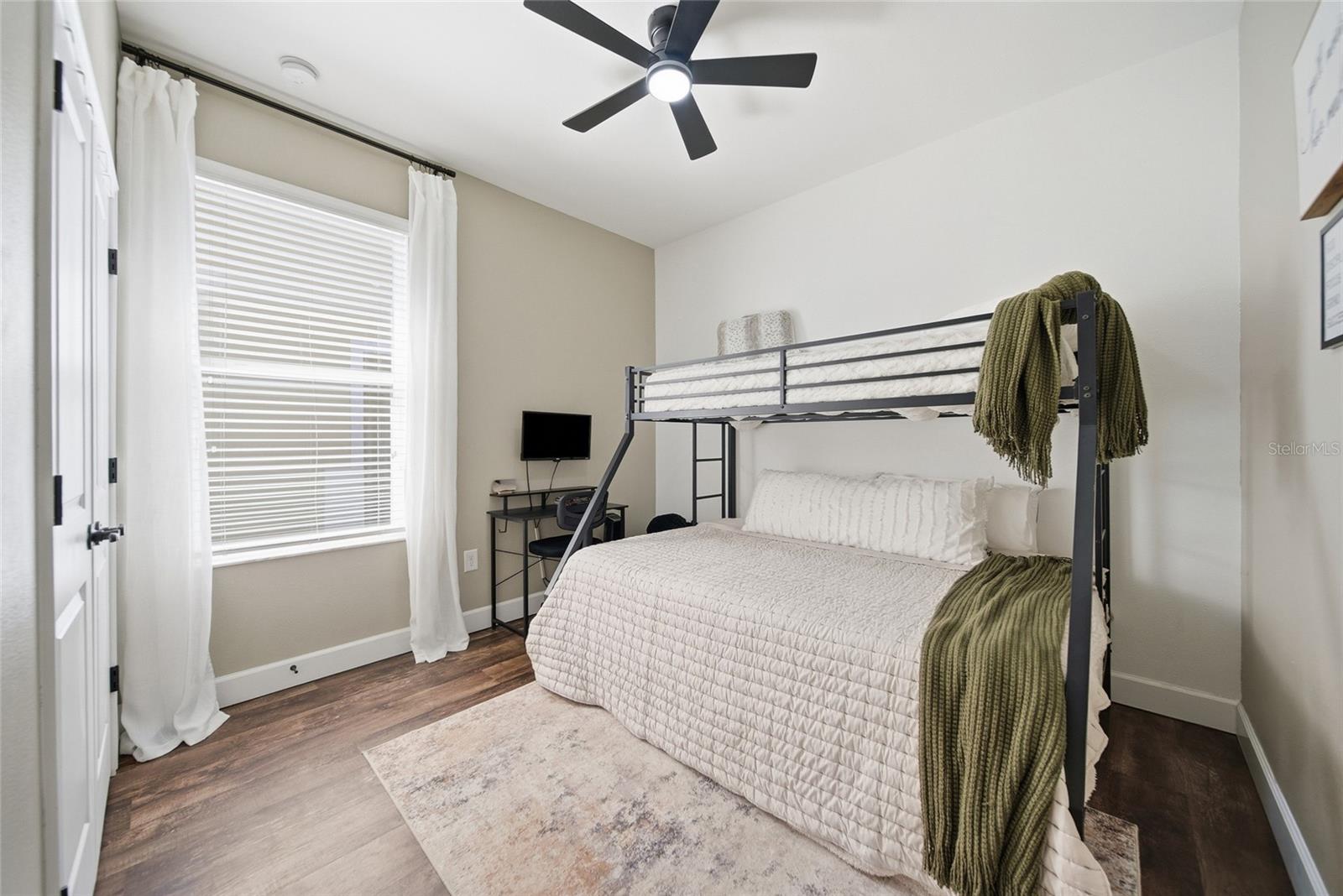 29218 PERILLI PL — photo 20